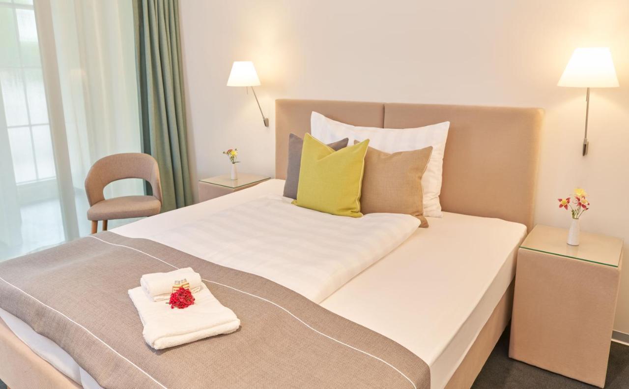 Готель Bata Club Haus Mohlin Екстер'єр фото